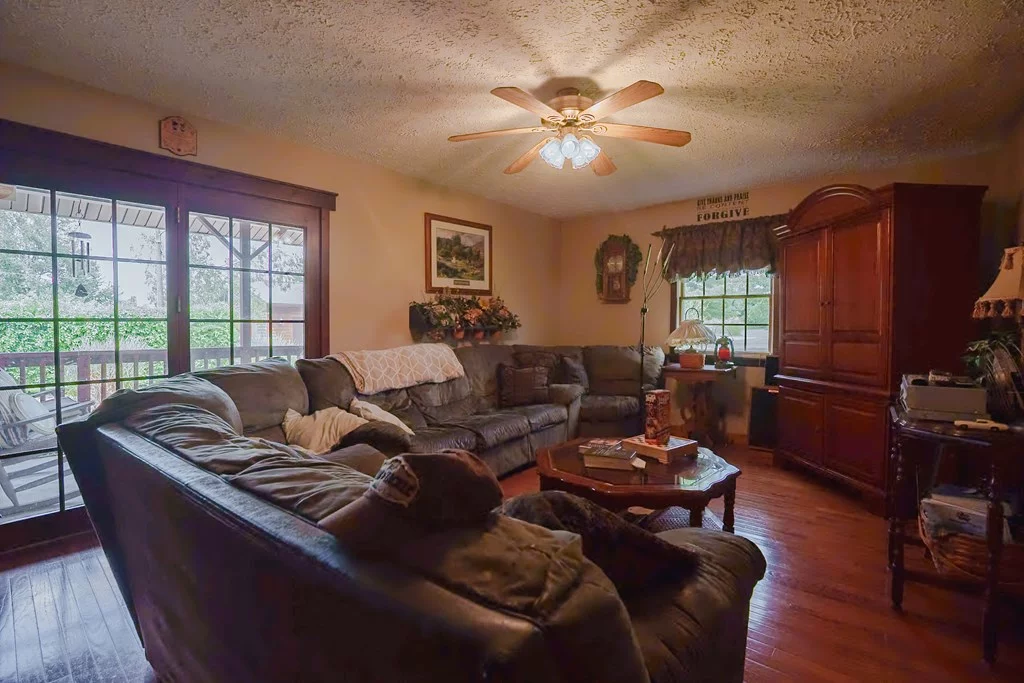 Property Image 80