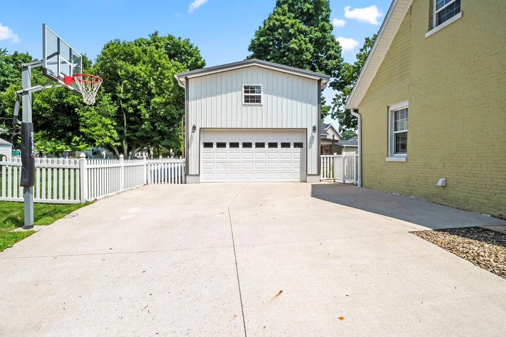 Property Image 95