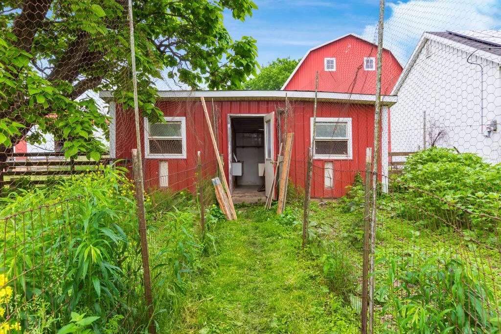 Property Image 16
