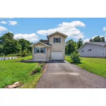 101 Pinehurst Blvd. Waverly OH 45690 Residential
