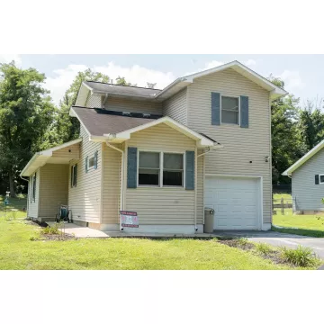 101 Pinehurst Blvd. Waverly OH 45690 Residential