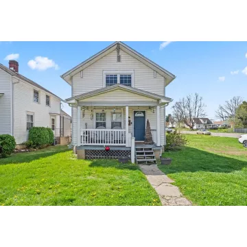102 N Poplar Chillicothe OH 45601 Residential