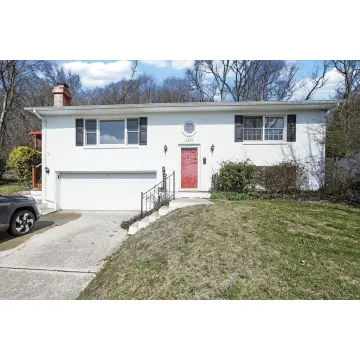 1235 St. Rt. 552 Waverly OH 45690 Residential