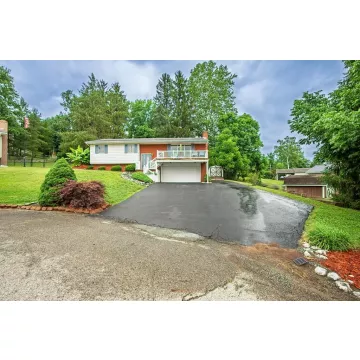 1295 Randall Court Chillicothe OH 45601 Residential