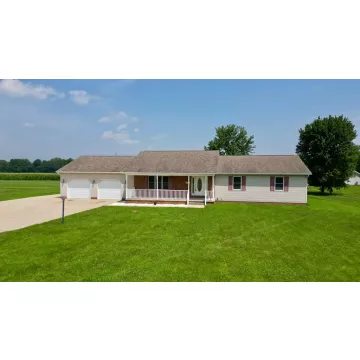 1451 Maple Grove Chillicothe OH 45601 Residential