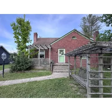 15 Westlawn Avenue Jackson OH 45640 Residential