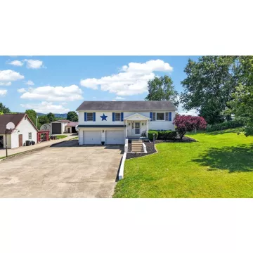 1750 Delano Chillicothe OH 45601 Residential