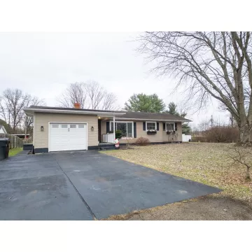 18 Berkley Road Londonderry OH 45647 Residential