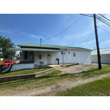 20 N Illinois Ave. Wellston OH 45692 Residential