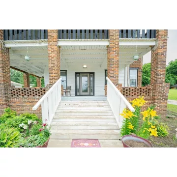 208 Fairview Ave. McArthur OH 45651 Residential