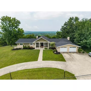 214 Crestwood Drive Waverly OH 45690 Residential