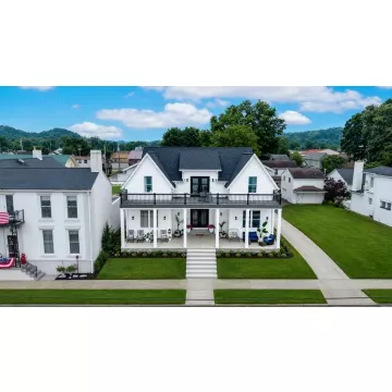 218 1ST AVE Gallipolis OH 45631 Residential