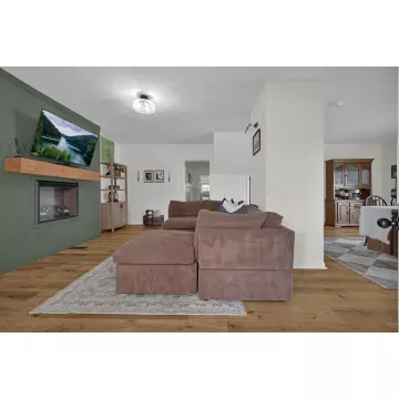 220 Barnes Ave. Circleville OH 43113 Residential