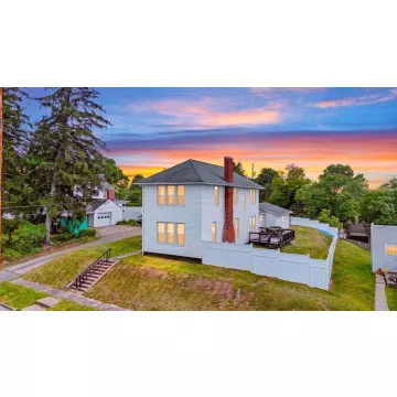 26 High  Street Jackson OH 45640 Residential