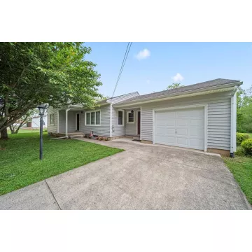 282 Water Street Richmond Dale OH 45673 Residential