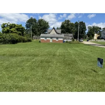 319 Broadway St. Wellston OH 45692 Residential