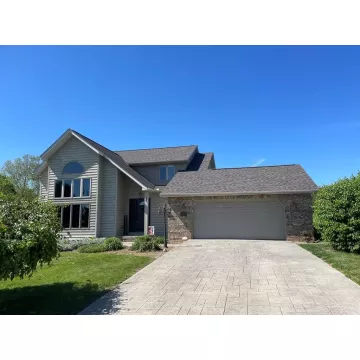 351 Golfview Drive Chillicothe OH 45601 Residential