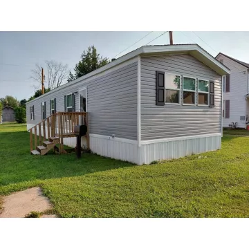 512 W Broadway Wellston OH 45692 Residential