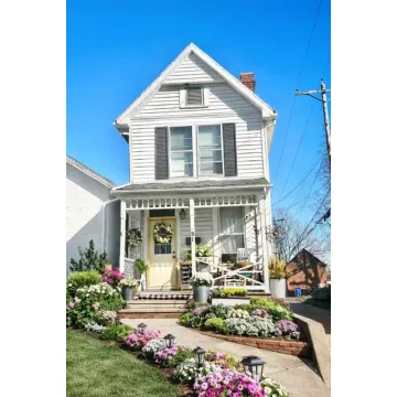 81 S Hickory St. Chillicothe OH 45601 Residential