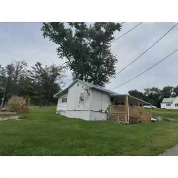 85 Earl St Hamden OH 45634 Residential