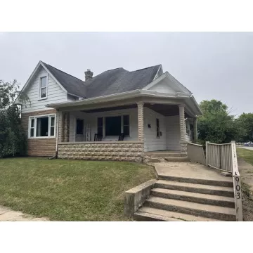 903 S Hinde Washington Court House OH 43160 Residential