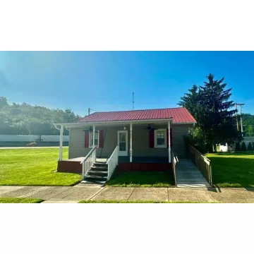 909 E Main  Street Piketon OH 45661 Residential