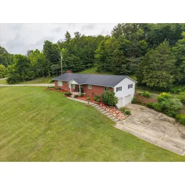 94 Cedar Hill Drive Waverly OH 45690 Residential