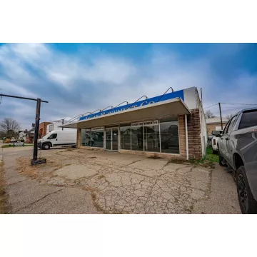945 E Main  Street Chillicothe OH 45601 Real Estate Only