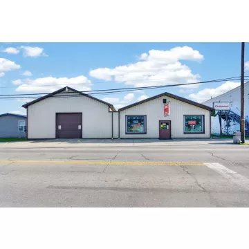 5782 Main  Street Beaver OH 45613 Business & Property